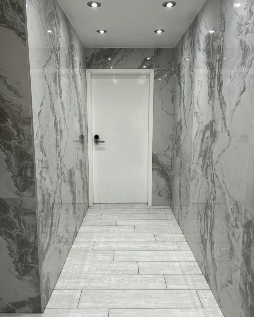 Colonial Light Grey SS 24″x 48″ Porcelain Tile | Metallic Inlay Gloss Carving Marble-Look Wall & Floor Tile